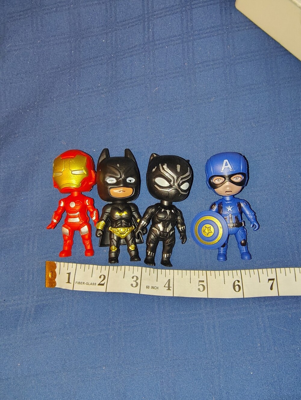 Set 4 Marvel Action Figures